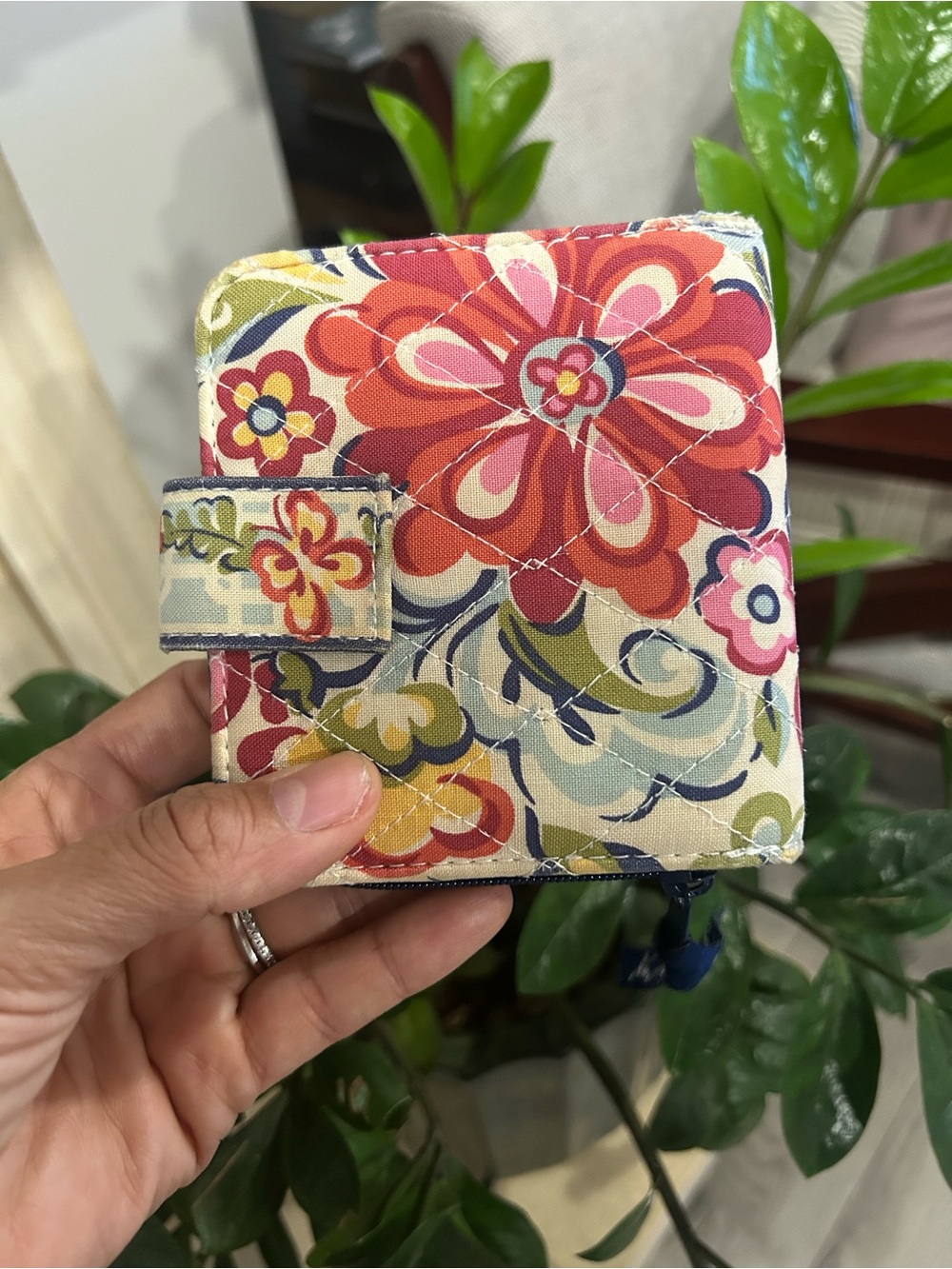 Vera Bradley Floral Quilted Compact Wallet in Coral, Navy & Cream